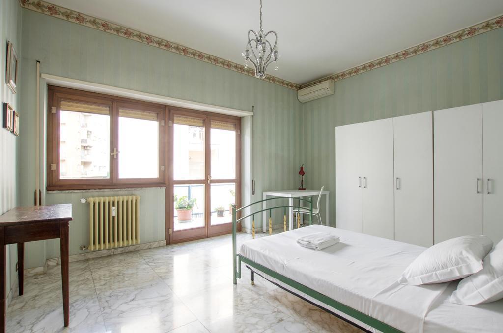 Luxury Macrobio Flat Roma Exterior foto